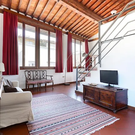 Maggio View Apartment *